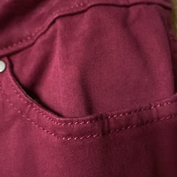 NWT Croft & Barrow Capri Mid rise 56% cotton  NWT - Picture 4 of 8